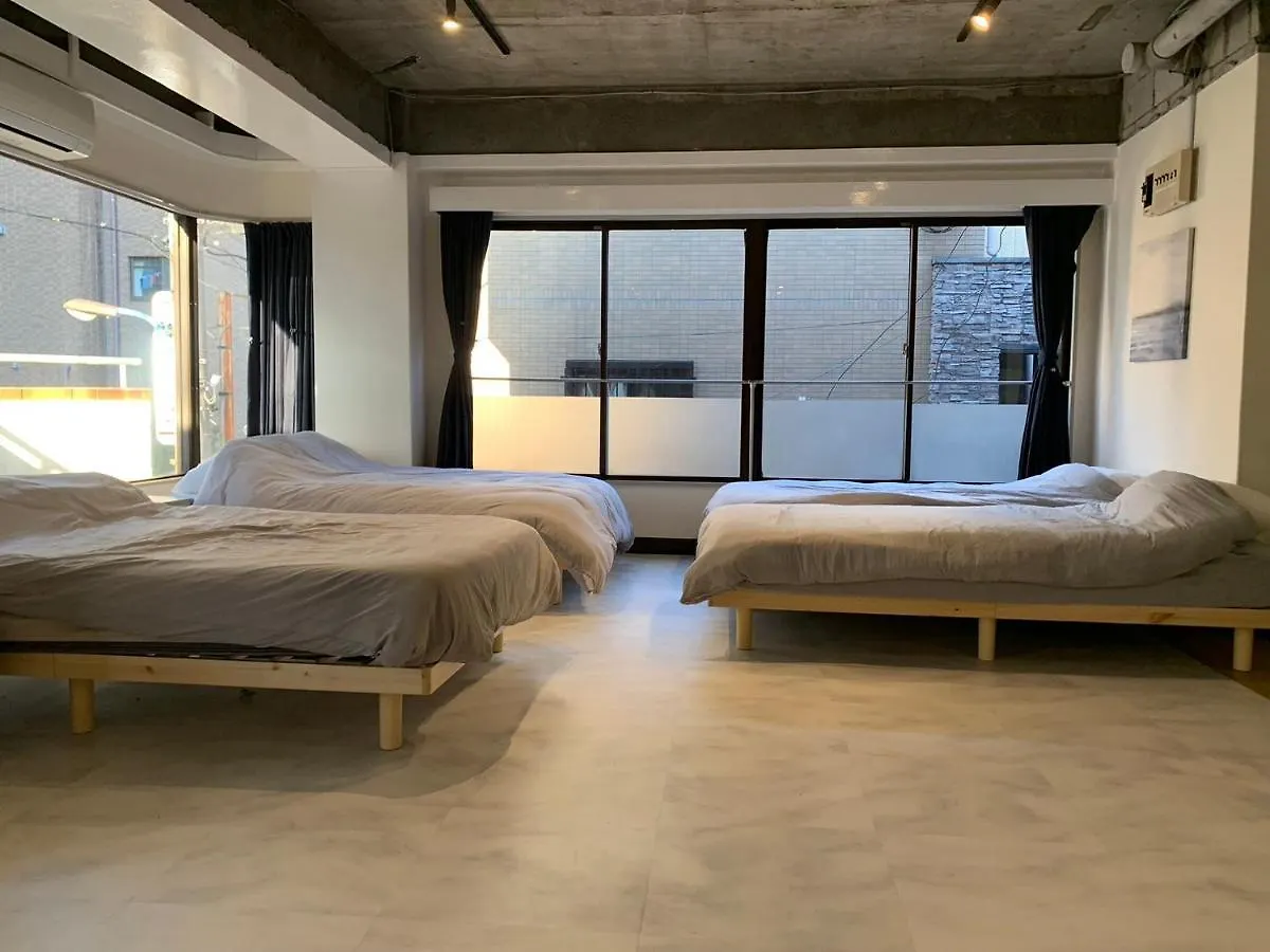 Spacious Studio Tokyo Daire